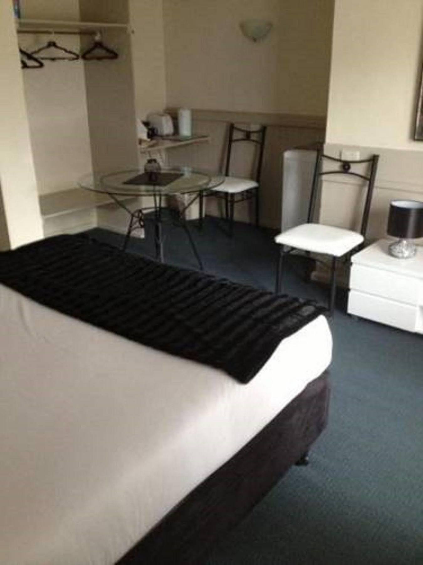 Stawell'S London Motor Inn エクステリア 写真