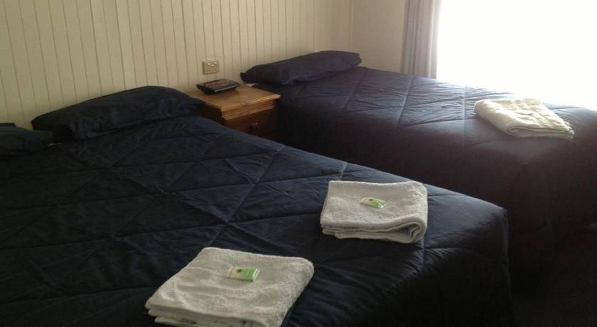 Stawell'S London Motor Inn エクステリア 写真